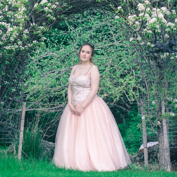Dresses & Skirts - Prom Dress